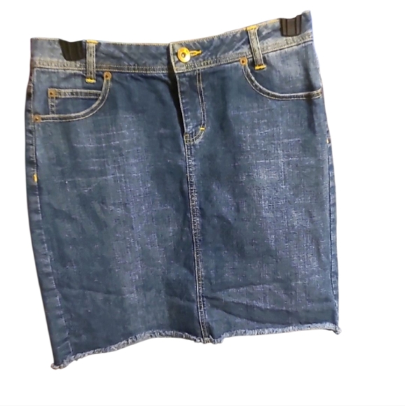 Arizona Jean Company Dresses & Skirts - Arizona Jean Co. lassic Blue Denim Pencil Skirt
